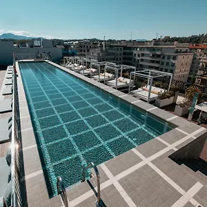 https://the-social-hub.sansebastianhotels.net